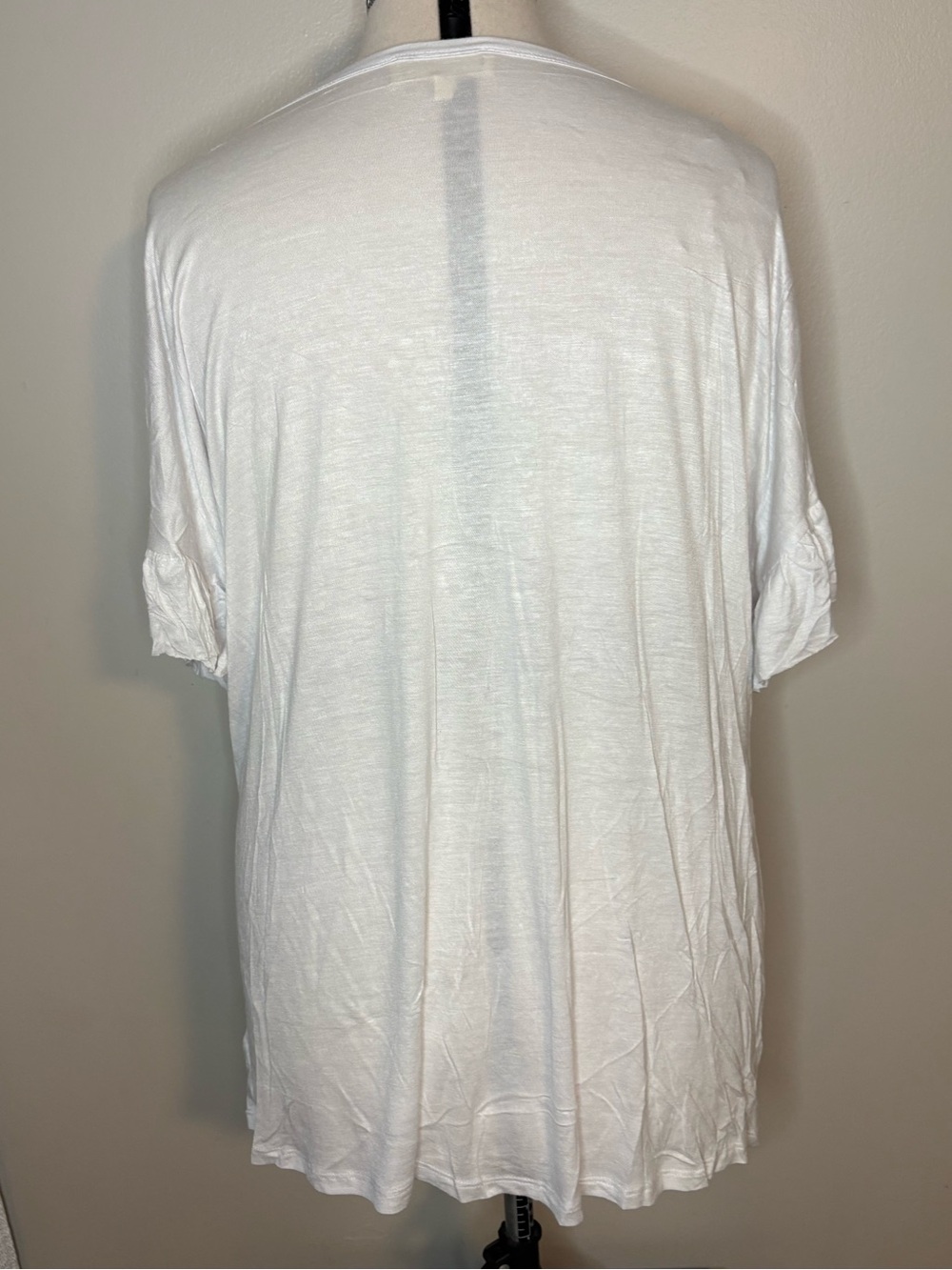 Women’s Relaxed White Short Sleeve Top - Picture 2 of 4